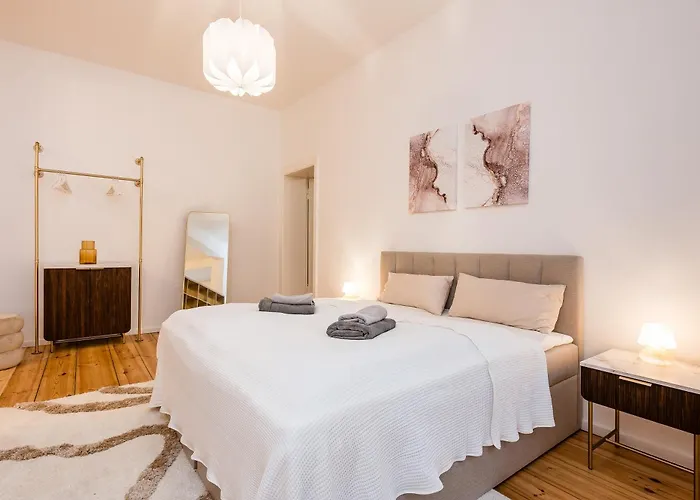 Schiller Neukoelln Апарт-отель 3*