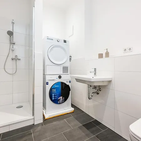 Schiller Neukoelln برلين